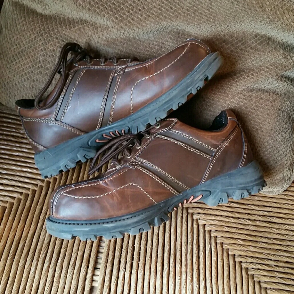 Arizona Jean Co,boys size 4 dress shoes, brown